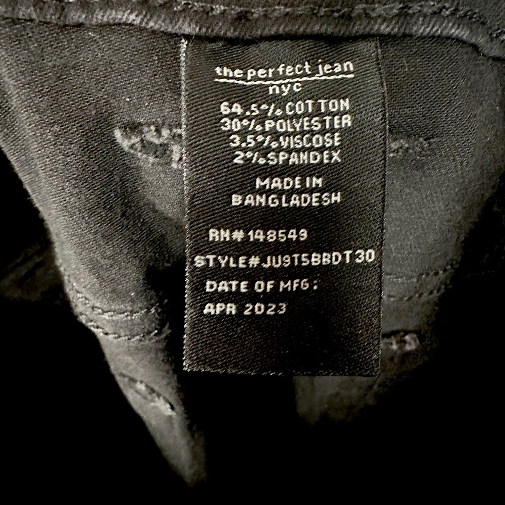 THE PERFECT JEAN NYC / Black Washed Out Slim Thick / W 33 L 30 - Picture 16 of 16